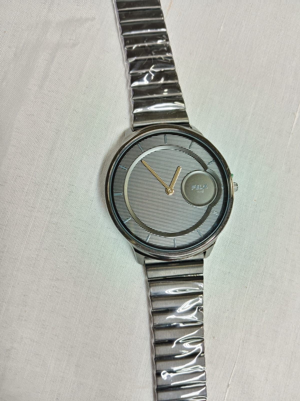 Felix Time Modern Textured Silver-Tone Watch